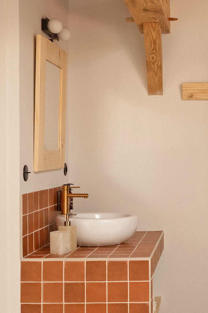 Imagen de ambiente 2 para:Espejo de madera para pared